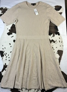 Ann Taylor Quilted Beige Short Sleeve Dress Women’s Small - Picture 1 of 6