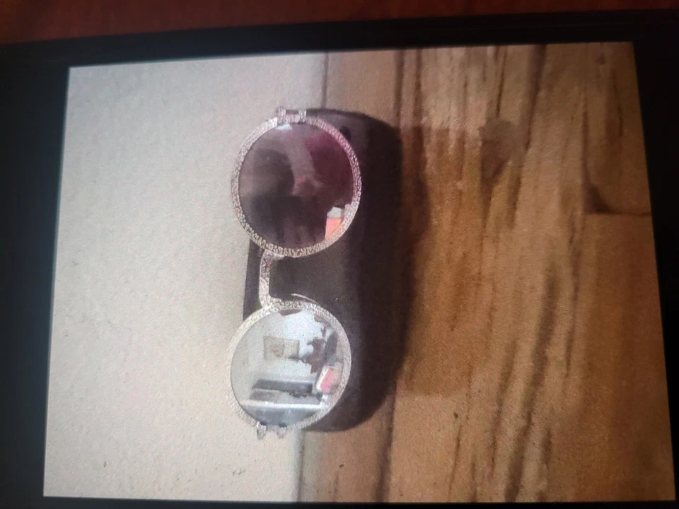 Gafas de sol Chanel plateadas con marco de metal espejo logotipo CC con estuche auténticas nuevas Foto 1 de 4