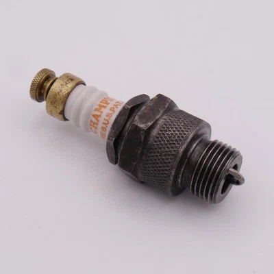 Vintage Spark Plug CHAMPION C-7 Made in USA (CH42) - Image 1 of 4