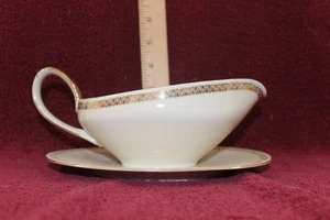 Zeh Scherzer Bavaria Germany Gravy Boat & Attached Plate - Picture 1 of 5
