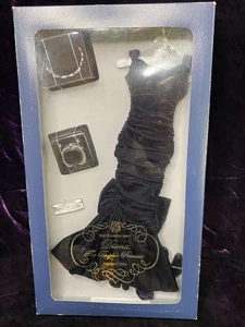 Franklin Como Nuevo Princesa Diana Conjunto de Vestido de Terciopelo Azul Medianoche para Muñeca de Vinilo - Imagen 1 de 13