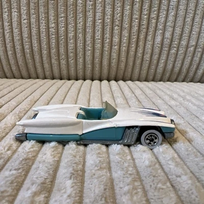 Hot Wheels Studebaker Años 60 BLANCO CONVERTIBLE WW STREET BEAST #111 1990 Malasia Foto 1 de 4