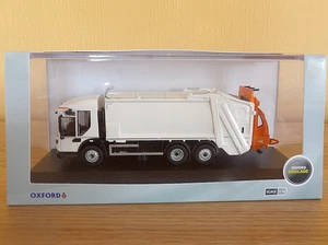 OXFORD 1.76 DENNIS EAGLE OLYMPUS REFUSE TRUCK WHITE CODE 76DE003 MINT CONDITION - Picture 1 of 4