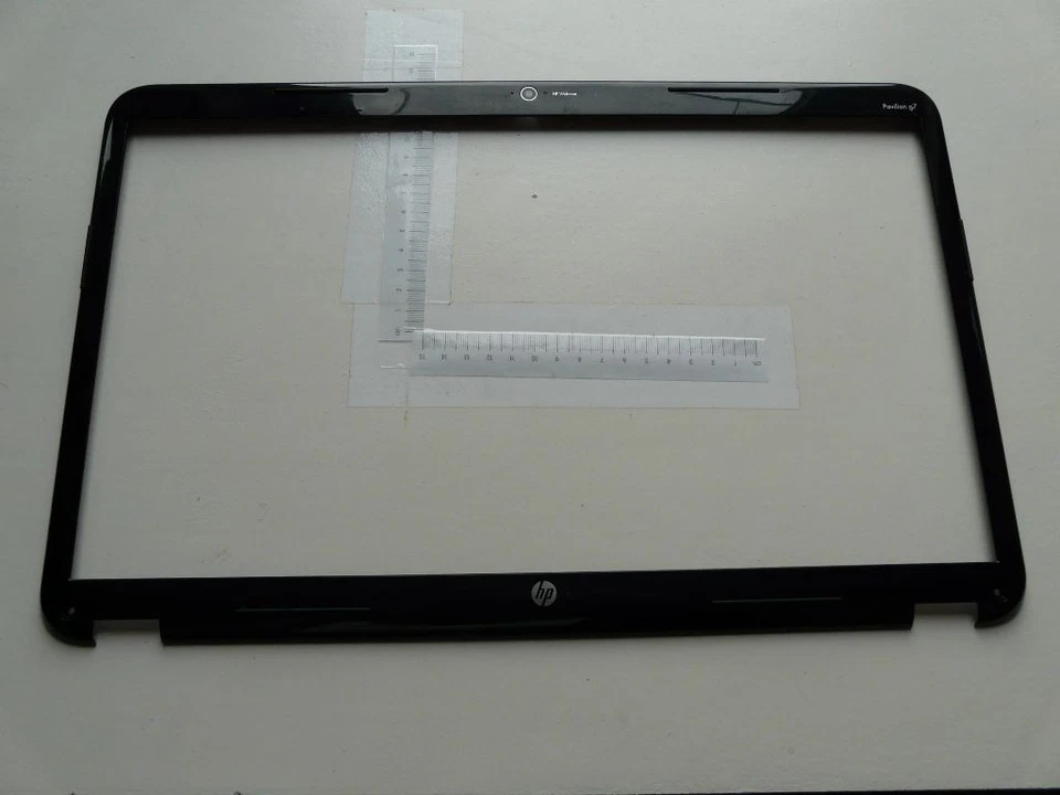 Display Innenrahmen aus einem  HP Pavilion G7-2223sg - Bild 1 von 1