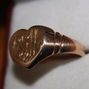 100% Genuine Vintage 9K Solid Rose Gold Signet Love Heart Ring GGM. Sz 9 or R1/2 - Picture 1 of 10