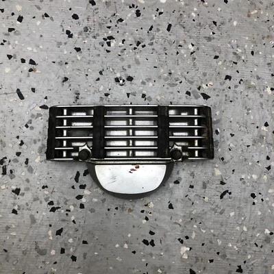 00-23 Yamaha TTR 125 125L cabeça de cilindro tampa de câmera 5HH-11185-00-00 2000-2023 FABRICANTE DE EQUIPAMENTO ORIGINAL - Imagem 1 de 4