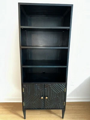 Librería Paje tallada a mano Anthropology - ¡Nueva y ya no disponible en tiendas! Foto 1 de 4