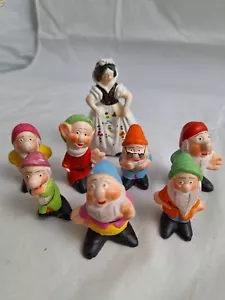 Intonaco vintage bianco neve e i sette nani completo con difetti Disney anni 1930-1950 - Foto 1 di 13