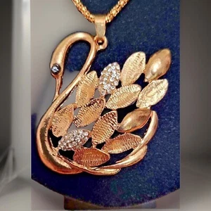 WOMAN'S SWAN NECKLACE W/ RHINESTONES GOLD TONED  - Picture 1 of 4