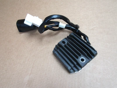 Honda CBR1000RR Fireblade 2016 10,632 miles regulator rectifier (9571) - Image 1 of 3