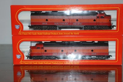 HO Scale IHC 1933 Southern Pacific EMD E8A/A 2-Unit Diesel Set - Image 1 of 2