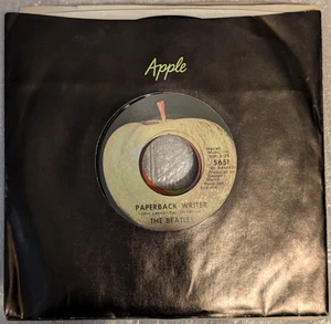 POP The Beatles Paperback Writer / Rain Apple 5651 1971 RE EX - Picture 1 of 3
