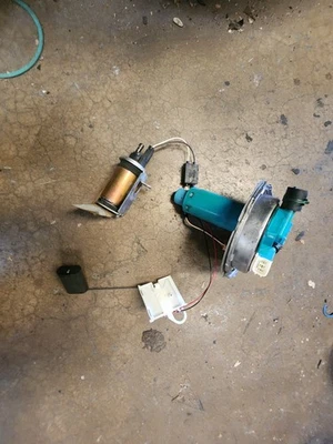 1998 1999 2000 2001 2002 2003 JAGUAR XJ8 XK8 VANDEN PLAS FUEL PUMP 6PIN - Image 1 of 4