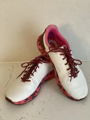 Zapatos de golf G/Fore para hombre talla 11,5 G4+ sin clavos ~ Pray for Birdies blancos/rosa Foto 1 de 4