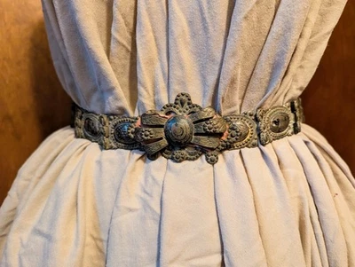 CINTURÓN DE METAL DE LATÓN NIELLO BALCANES PAVO OTOMANO ARMENIA AÑOS 1900 Foto 1 de 4