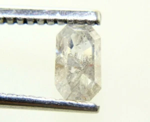 Hermoso diamante de corte esmeralda transparente blanco lechoso de 0,42 quila... - Imagen 1 de 11