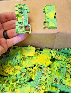 *NEU* (20) Phoenix Typ PT 4-Quattro-PE, Schutzleiterleitungsklemmen - Bild 1 von 3