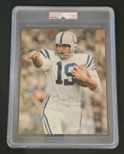 JOHNNY UNITAS Signed Magazine Photo-HALL OF FAME-BALTIMORE COLTS-PSA - Picture 1 of 6