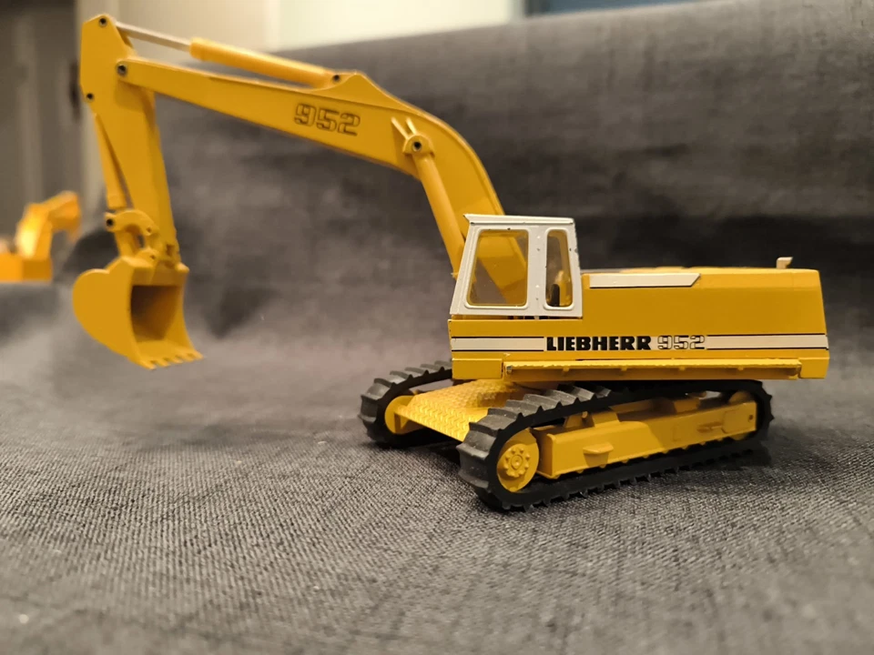 1:50 Conrad 2826 Liebherr Kettenbagger 952 In Gutem Zustand Kein Nzg - Bild 1 von 4