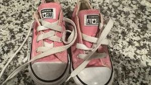 Converse All Star Sneakers Toddler Baby Girl Size 7 Pink Canvas Lace Up Shoes - Picture 1 of 6
