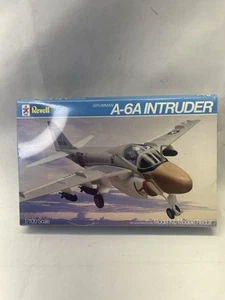 Revell 1/100 A-6A Intruder Plastic Model Kit 4025 Sealed. New!!! - Picture 1 of 5