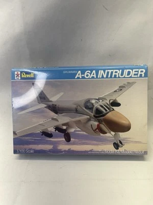 Revell 1/100 A-6A Intruder Plastic Model Kit 4025 Sealed. New!!! - Image 1 of 4