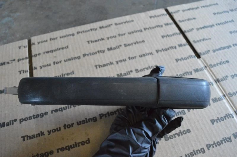 Land Rover Discovery 2002 manija de puerta trasera del lado derecho del pasajero Foto 1 de 4