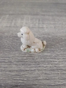Vintage Collectable Wade Whimsies Poodle Figuirine Approx 1.5in - Picture 1 of 5