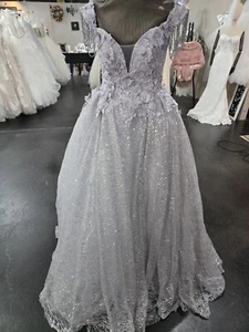 prom dress - Picture 1 of 8