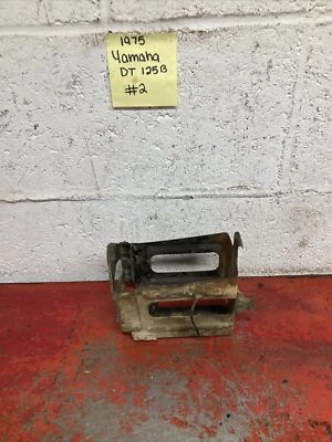 Yamaha DT 125 B DT125b 1975 caja de batería Foto 1 de 4