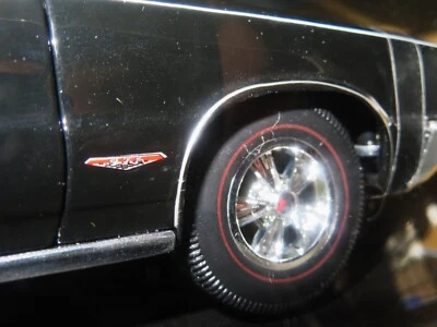 1965 Pontiac GTO, Hurst Edition Black - 1:18 Maisto Special Edition - Image 1 of 4