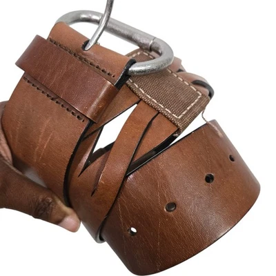 Cinturón de cuero Gap mediano vintage marrón lona ancho resistente recortes texturizados Foto 1 de 4