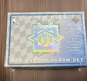 Set basket ologramma Upper Deck NBA MVP 1993 nuovo e sigillato - Michael Jordan ๐ - Foto 1 di 3