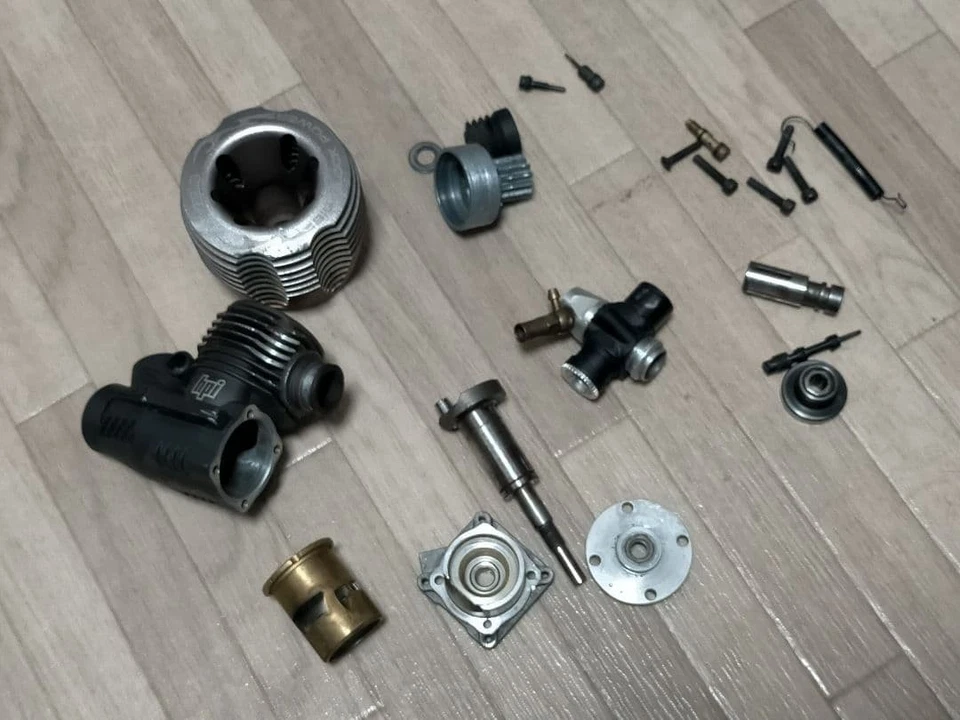 Hai bisogno di riparazione 1/8? HPI Savage? Radiocomando En Sinn - Immagine 1 di 2