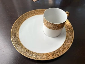 VINTAGE ROYAL CROWN REGENCY GOLDRAND 9,25" TELLER mit TASSEN -8 FASSUNGEN SELTEN - Bild 1 von 4