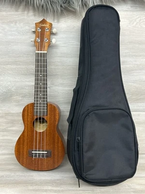 Leolani 211 Ukulele (PO1019798) - Image 1 of 4