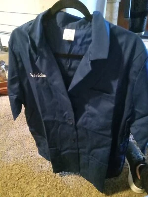 BUTTON DOWN SCRUBS JACKET  EMBROIDERED TECHNICIAN SIZE XL *NEW IN PACKAGE * - Image 1 of 4