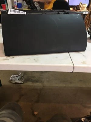 06 BMW 650I Glove Box - Image 1 of 3