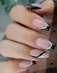 24 Stück Press On Short Schwarz Glitzer Streifen Nagel Tips Full Cover Ready To Wear! - Bild 1 von 5