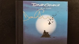 DAVID GILMOUR OF PINK FLOYD - "ON AN ISLAND" COMPACT DISC MIT **SIGNIERTEM** COVER - Bild 1 von 2