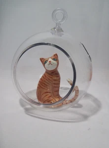 Gato atigrado árbol de Navidad bulbo adorno plástico transparente bola frontal abierta con gatito - Imagen 1 de 10