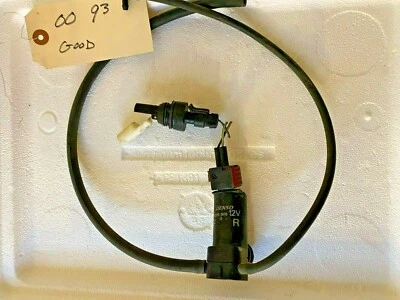 Bomba de lavado de parabrisas y transmisor de nivel Saab 900 1994-98 y 9-3 1999-2002     Foto 1 de 4