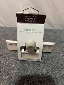 2007 Martha Stewart Embossed Zig Zag Edge Punch NIB - Picture 1 of 4