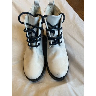 Women's Bootie 6.5 White Faux Leather Quilted Lace Up Block Heel Round Toe Boots - Image 1 of 4