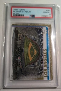 2019 Topps Gold #254  Los Angeles Dodgers Stadium #'D/2019, PSA 10, POP only 2!! - Bild 1 von 2
