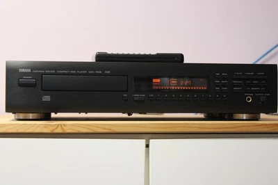 Yamaha CDX-750E  CD Player - Bild 1 von 4