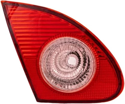 Luz trasera trasera lado del conductor para Toyota Corolla 2003-2008  Foto 1 de 4