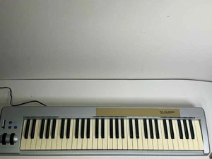M‑Audio Keystation 61 es MIDI Keyboard Controller - Semi-Weighted Keys - Picture 1 of 11