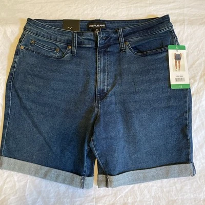 Shorts jeans feminino DKNY tamanho 12 novo com etiquetas lavagem escura 1% elastano - Imagem 1 de 4
