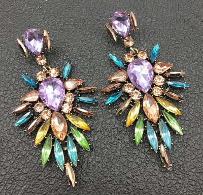 Pendientes colgantes exagerados para mujer con flores de hoja de cristal multicolor Foto 1 de 3